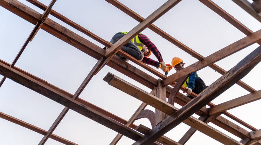 Professional gutter cleaning services in Pleasanton, KS